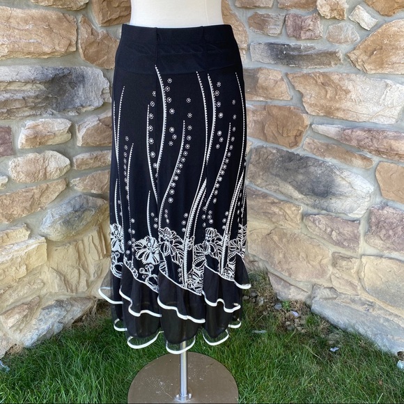 CAL Fashion Dresses & Skirts - CAL Fashion Stretch Ruffled Skirt